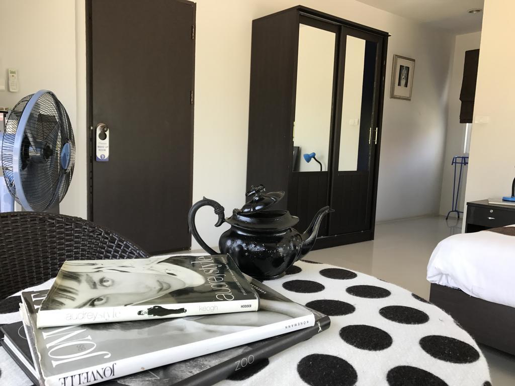 Nai Harn But Different Phuket Boutique Hotel מראה חיצוני תמונה