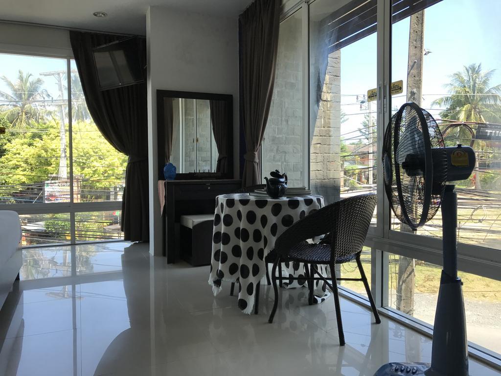 Nai Harn But Different Phuket Boutique Hotel מראה חיצוני תמונה
