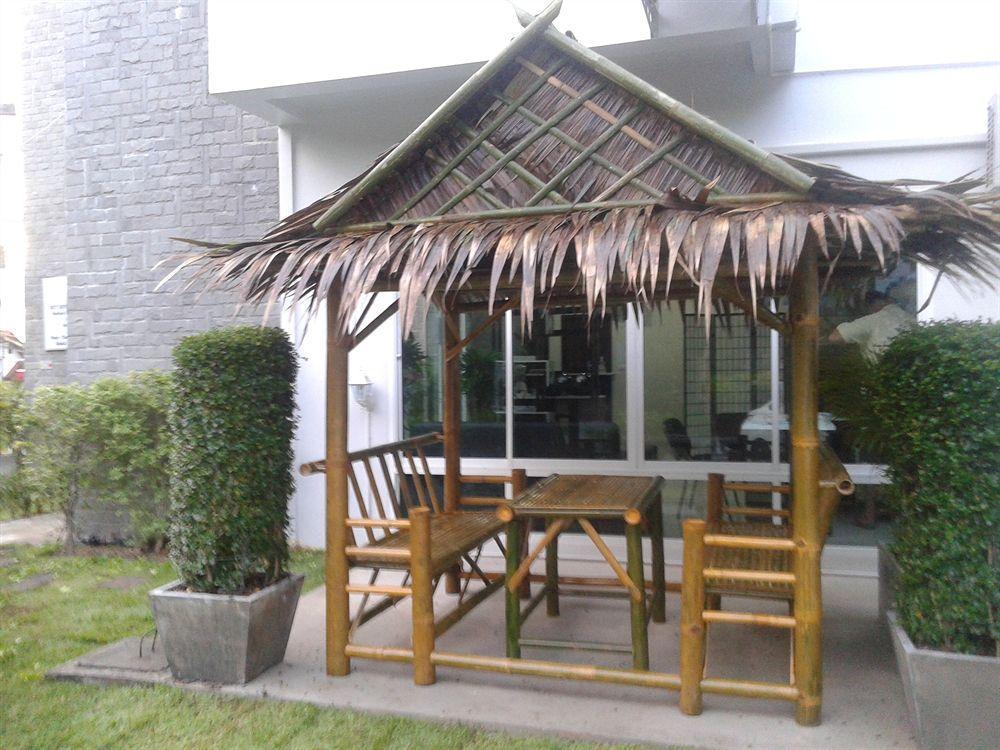 Nai Harn But Different Phuket Boutique Hotel מראה חיצוני תמונה