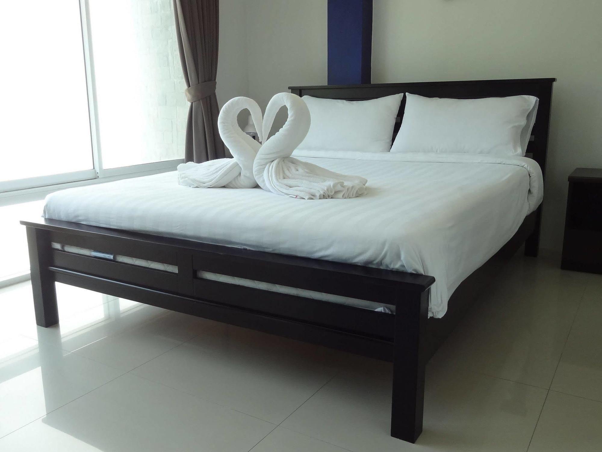 Nai Harn But Different Phuket Boutique Hotel מראה חיצוני תמונה