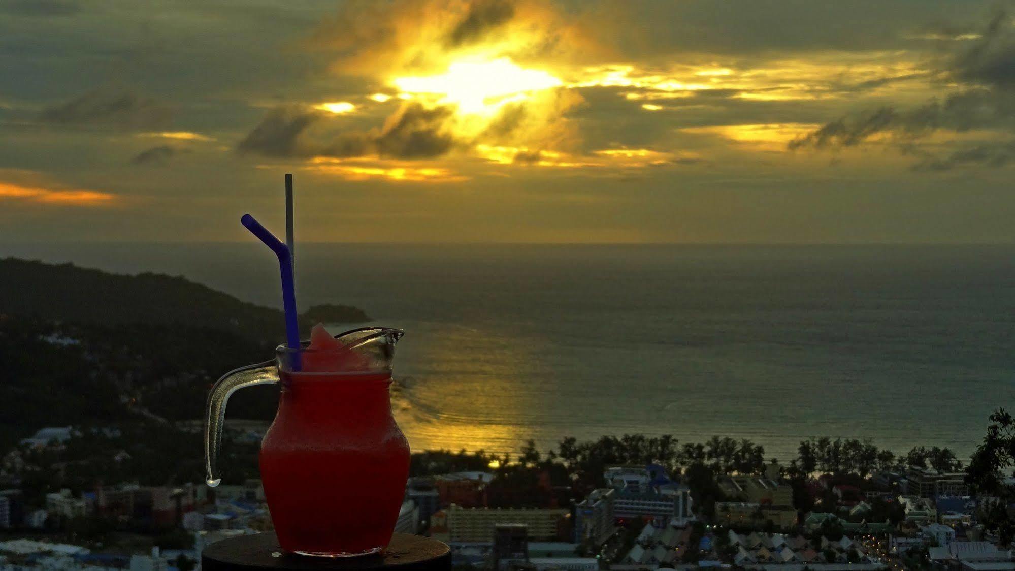 Nai Harn But Different Phuket Boutique Hotel מראה חיצוני תמונה